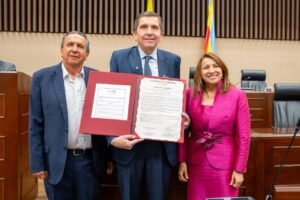 Congreso de la República exaltó la labor de Leonardo Donoso, alcalde de Chía